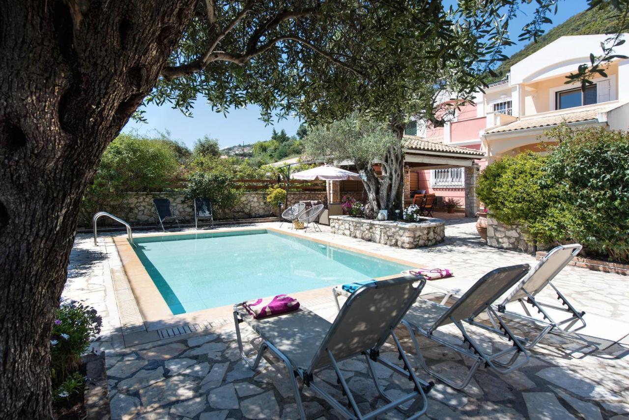 Villa Palmier Pyrgi  Exterior photo